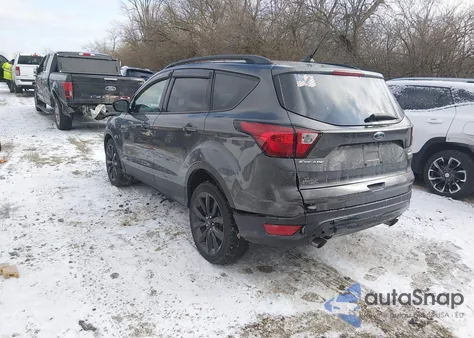 2019 Ford Escape Se z USA, uszkodzony, nr VIN 1FMCU0GD2KUB29729